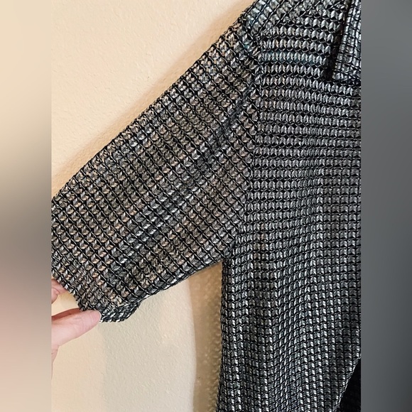 🌟HP🌟SILVER METALLIC OPEN KNIT CHAIN LOOK Vintage Pop Icon Mens Shirt Concert - Picture 4 of 12